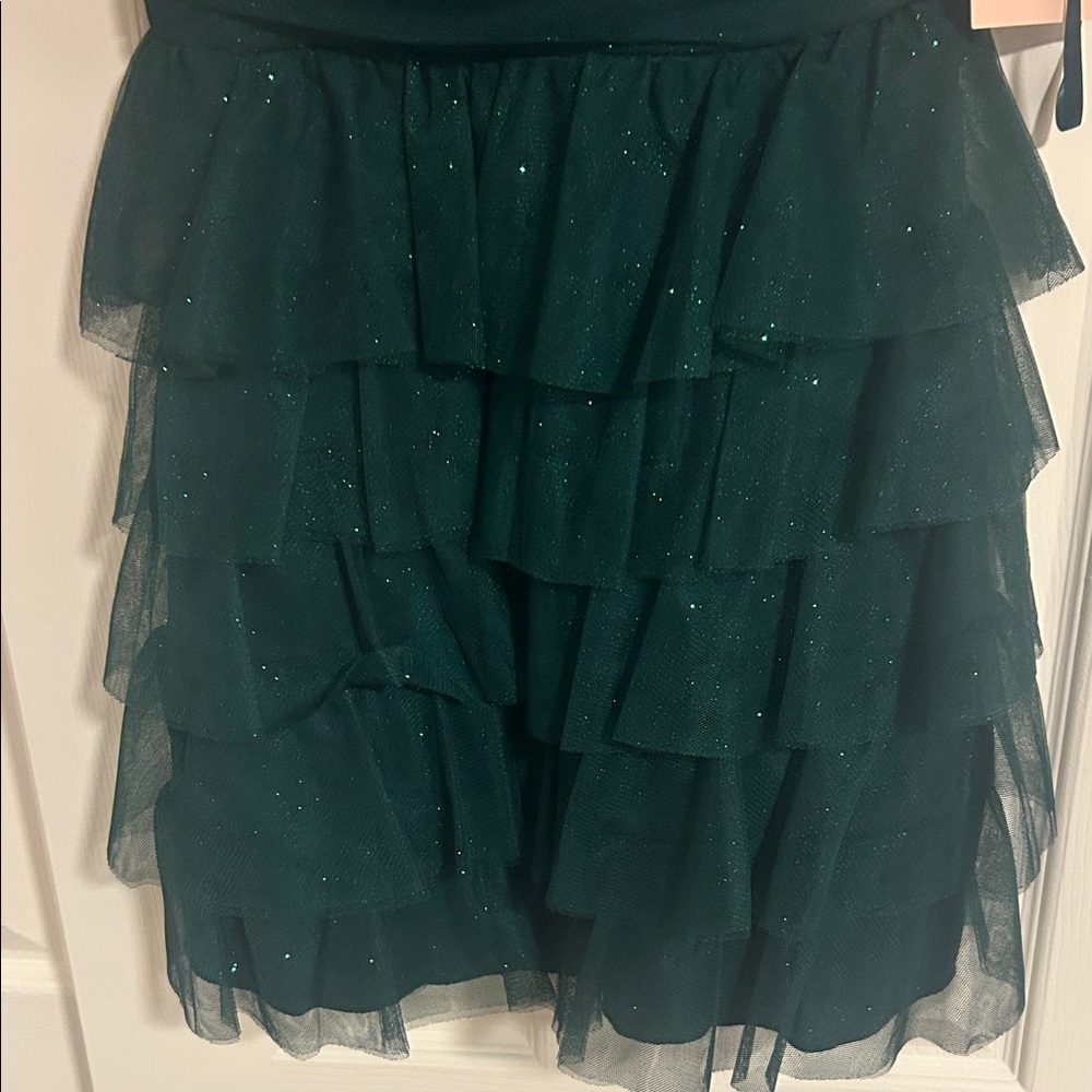 Dark Green Ruffled Hoco Dress - Picture 6 of 6